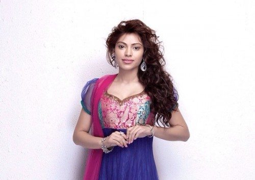 Devshi Khanduri plays a Muslim girl in Mahesh Narula’s ‘Khel Toh Ab Shuru Hoga’