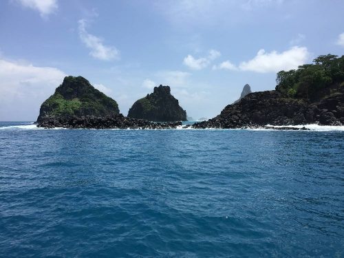 Fernando de Noronha: islands of serene beauty, year-round tropical weather