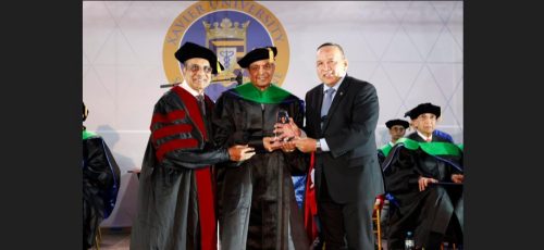 Dr. Sampat Shivangi gets Lifetime Achievement Award by Xavier University of Aruba