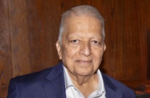 Rajesh Davé gets Upstate Medical President’s Award for Distinguished Service