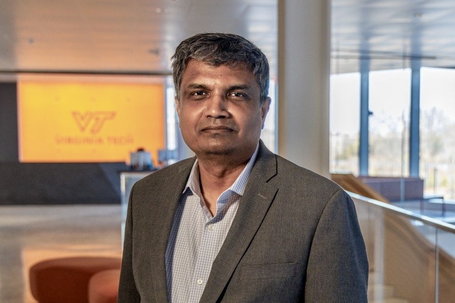 Naren Ramakrishnan honored as Virginia Tech Distinguished Professor