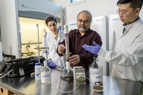 Dibyendu Sarkar receives Fulbright award for environmental project in India