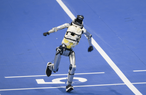 humanoid robot crash
