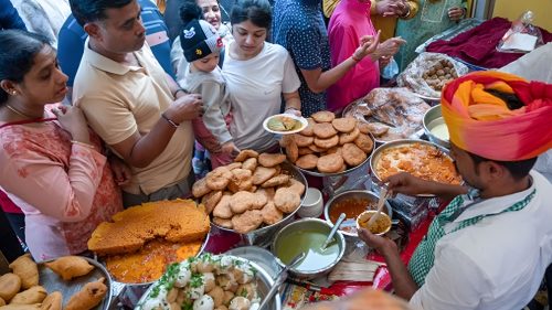 Indian street food vendors healthy cooking