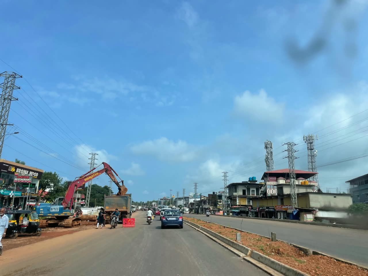 A view of a busy main road in Bhatkal, a coastal town in Karnataka, India. Bhatkal is the ancestral hometown of Sarah Jukaku, wife of Michigan Democratic Senate candidate Abdul El-Sayed, whose family has deep roots in the region.