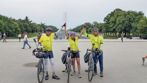 From Santa Monica to the Washington Monument: Indian American cyclist trio make history in 52 days